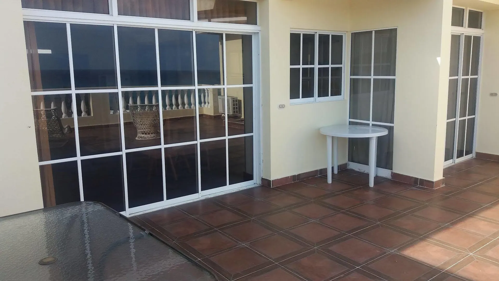 Las Palmeras / Las Estrellas Boca Chica Hotel